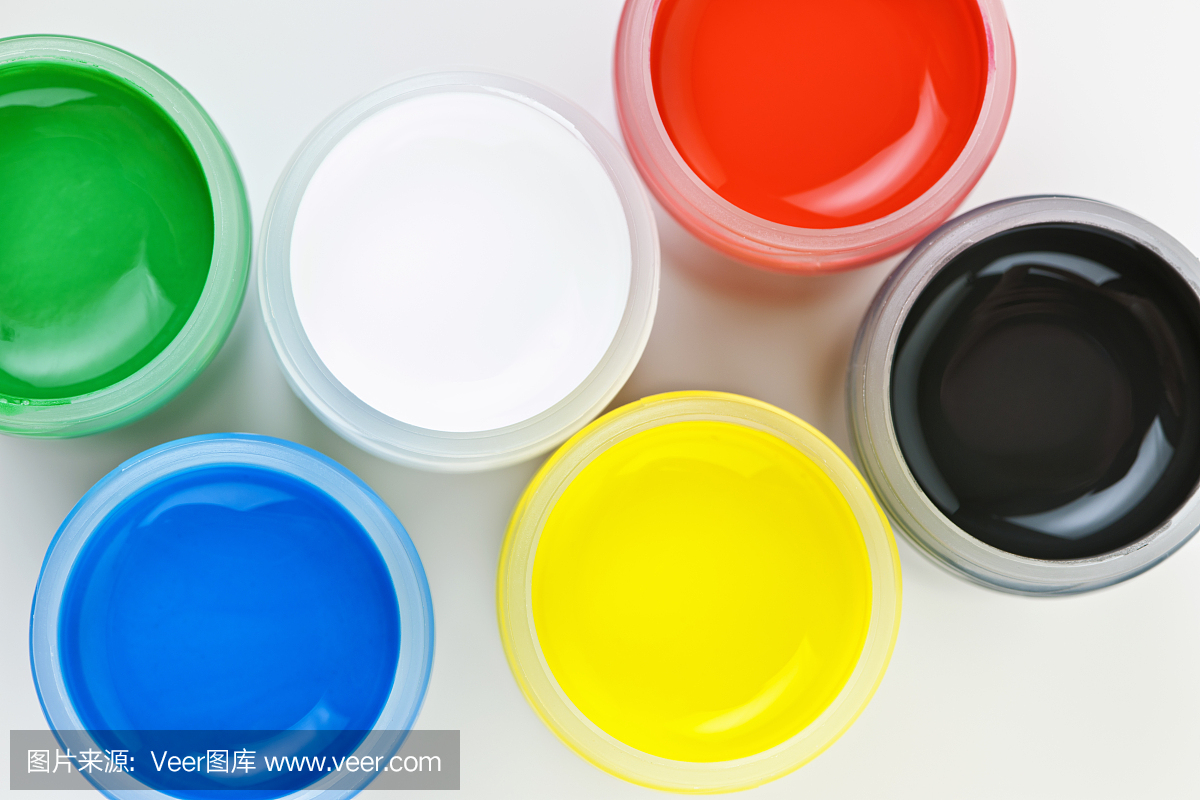 不同顏色的油漆