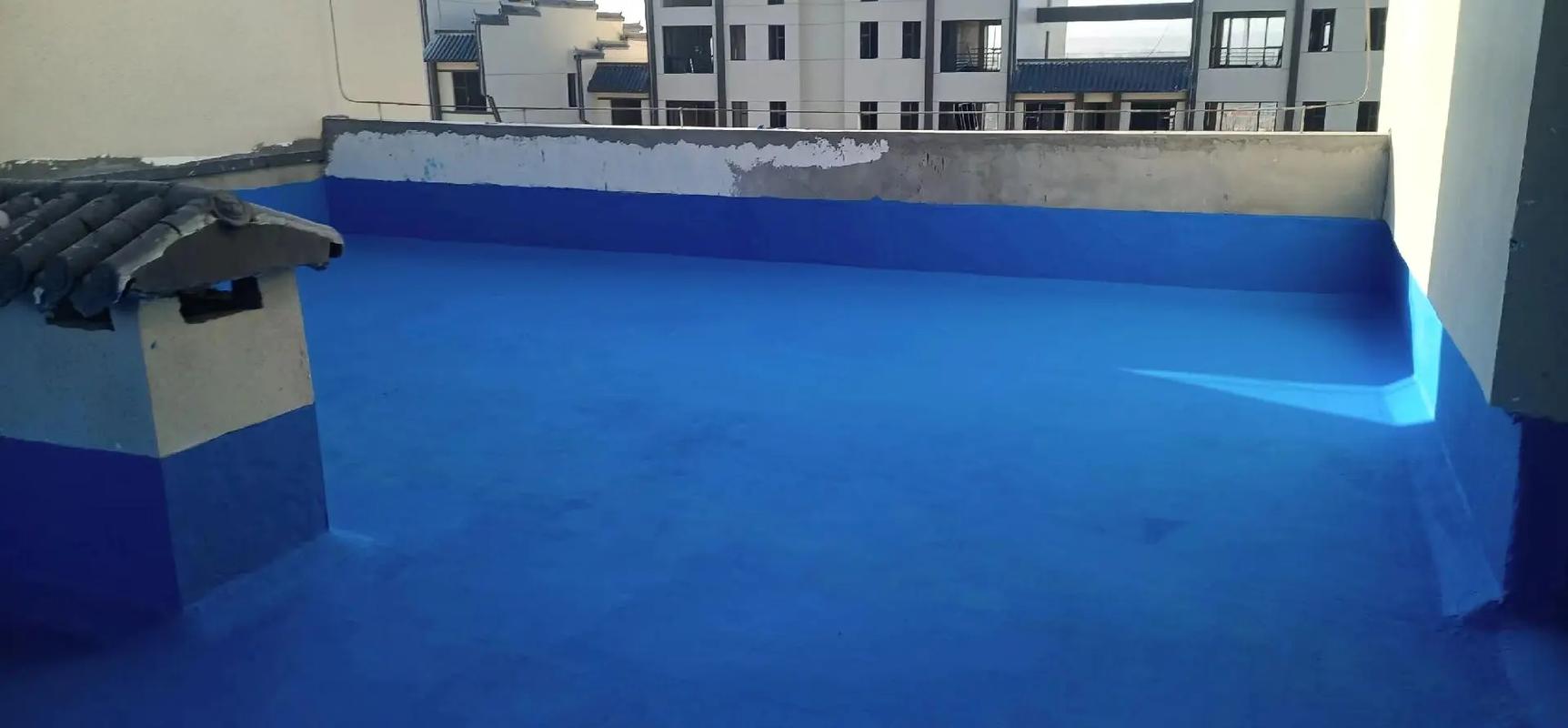 盾鼎金屬屋面聚酯塑膠防水防腐涂料上人屋面施工效果#施工現場實 - 抖